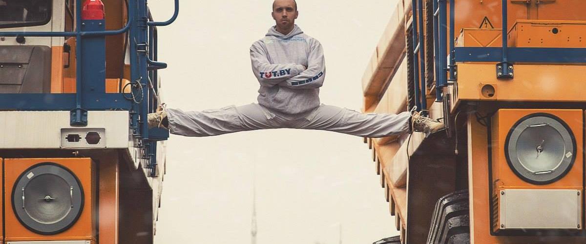 BelAzin tehdasvierailulla näet maailman suurimpia maansiirtokoneita BelAzin tehdas Valko-Venäjällä_LÄhialuematkat