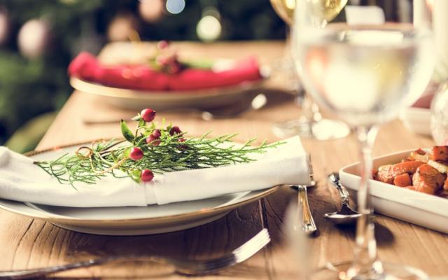 Espilässä nautit pikkujouluillallisen suomalaiseen tyyliin! Ravintola Espilä tarjoaa suomalaistyyppisen pikkujouluillallisen.